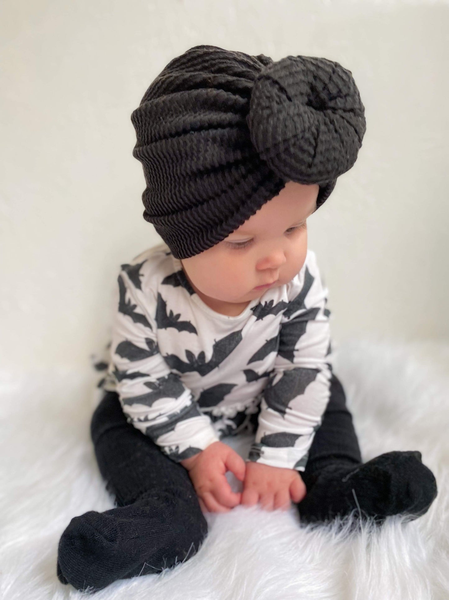 Black Wavy Rib Knit Turban