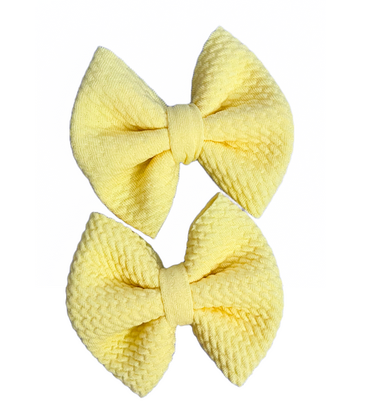 Bullet Knit Bow in “Invincible”
